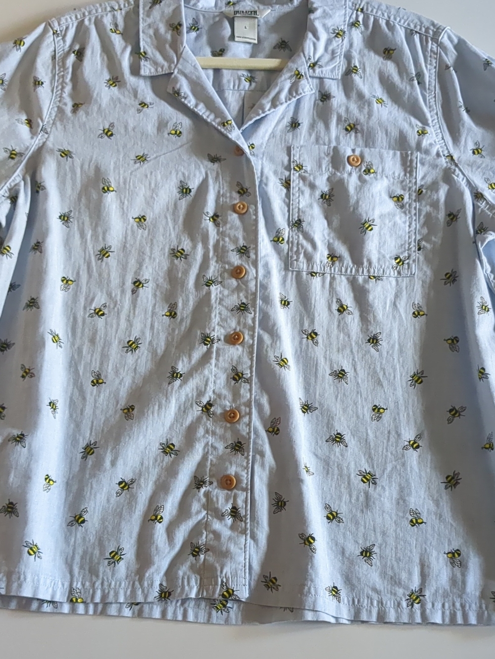 Duluth Trading Co Light Blue Bee Print Shirt large